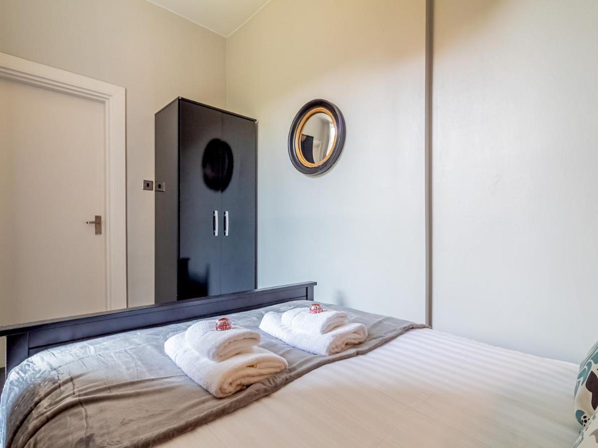 Pass The Keys Spacious And Homely Flat On The Royal Mile Apartment EDI