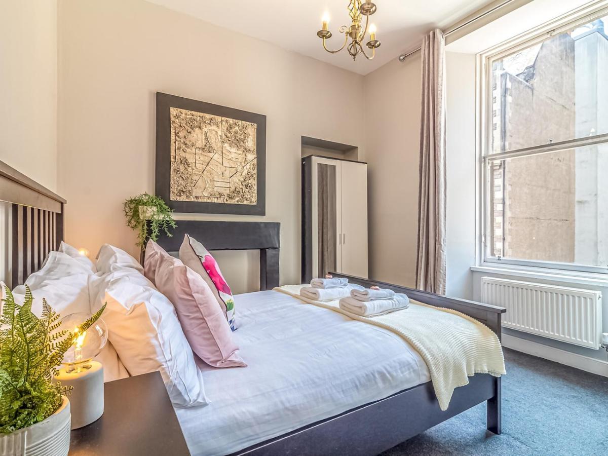 Appartement Pass The Keys Spacious And Homely Flat On The Royal Mile *