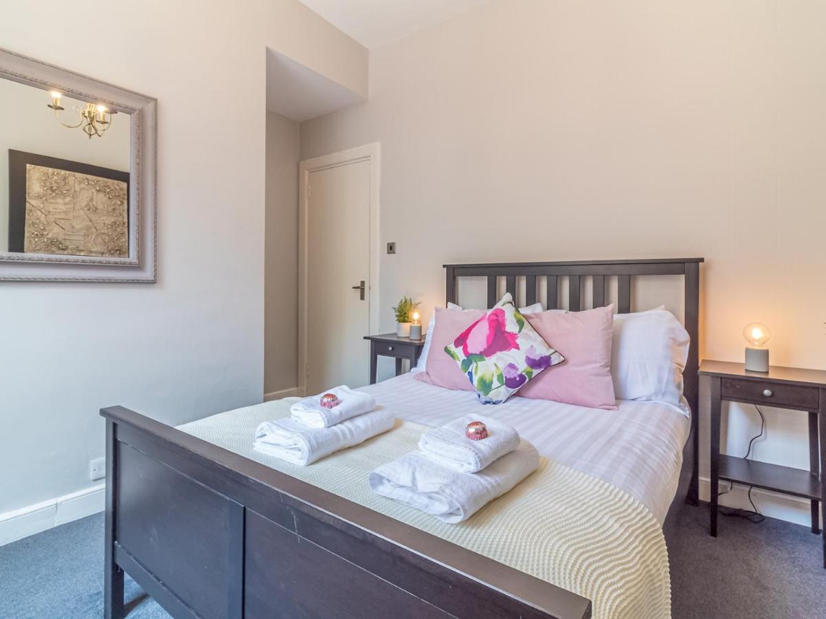 Pass The Keys Spacious And Homely Flat On The Royal Mile Apartment EDI